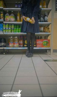 不戴胸罩的瑜伽老师_1080P影视在线观看