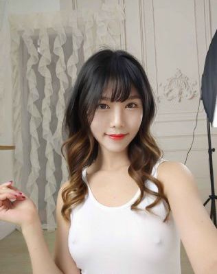 打扑克污黄对网站在线看_超清免费在线观看
