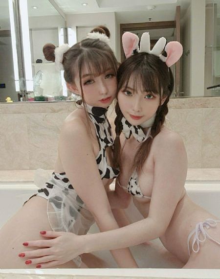 一学生拿枪指着班主任的视频_BDHD高清在线观看